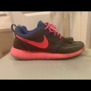 Women’s Nike Roshe Runs
